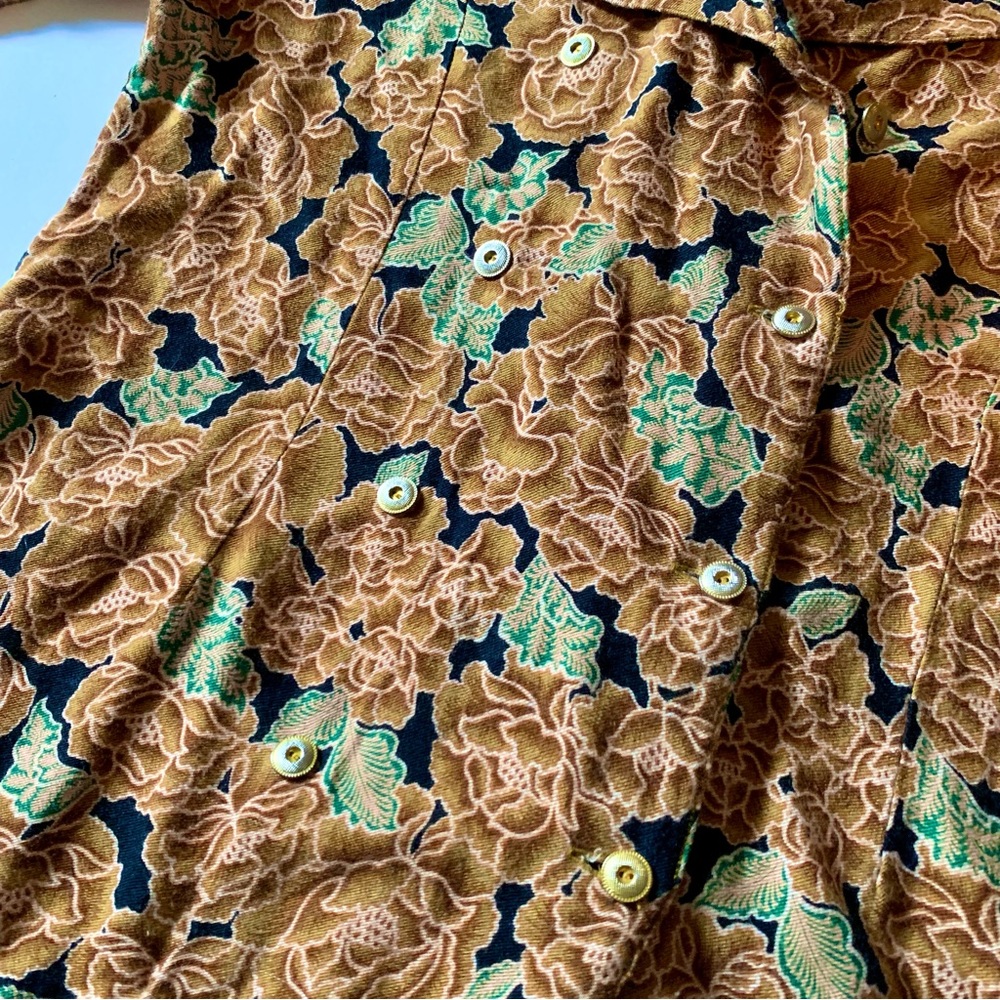 v i n t a g e :: Floral Puritan Peter Pan Collar Whimsical Blouse - Picture 6 of 14